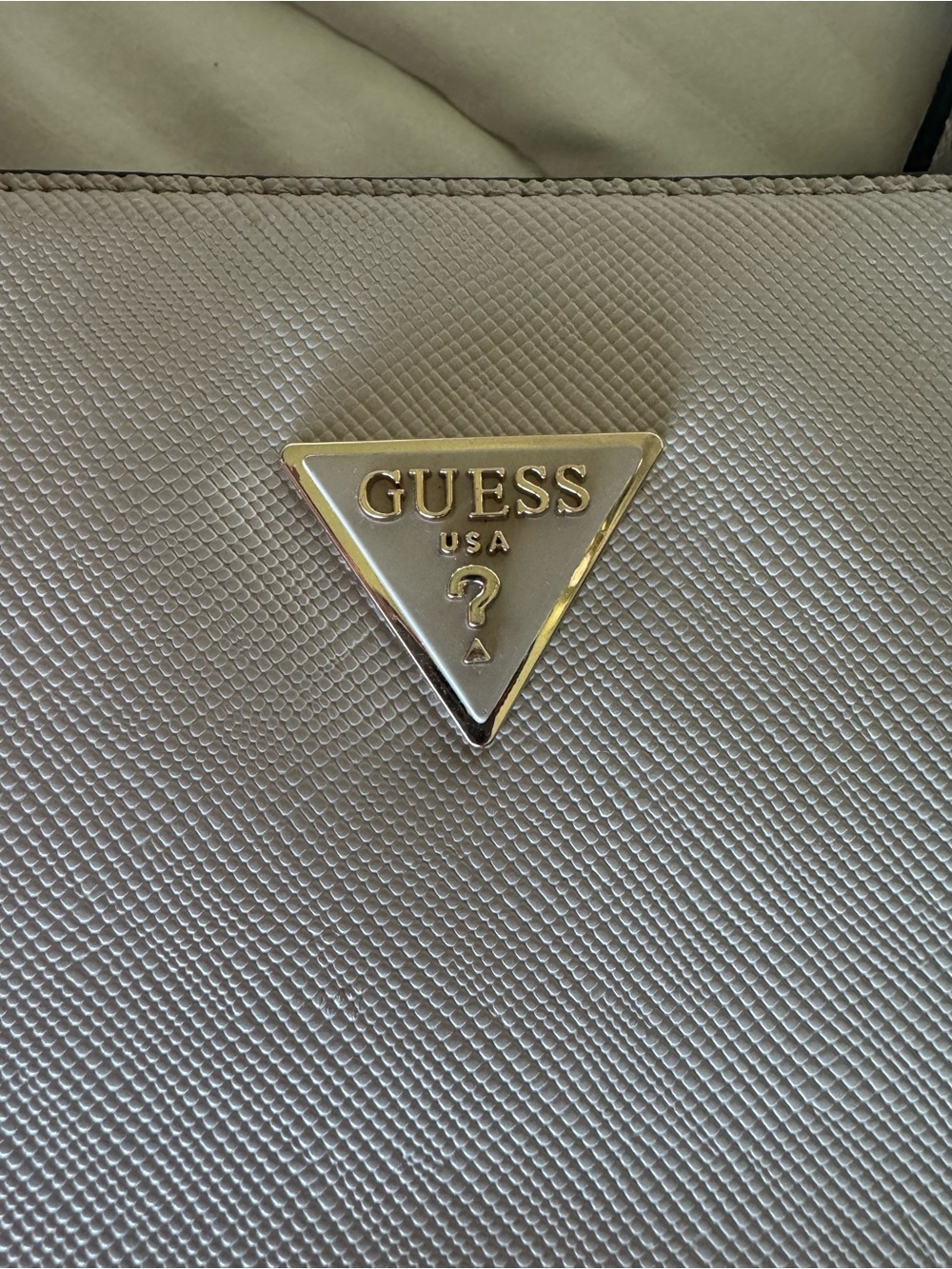 Guess Noelle Bag 🤎🤍 - Picture 3 of 4